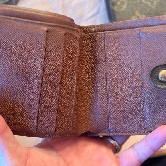 LV Brown Wallet - Picture 2 of 4